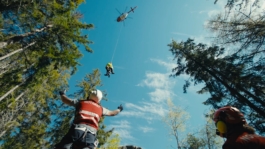 Bergwacht Schwarzwald beim Windentraining am Schluchsee, Helikopter, Bergretter Janne Kern, Film, Fotografie, Filmproduktion, Freiburg, Basel, Lörrach